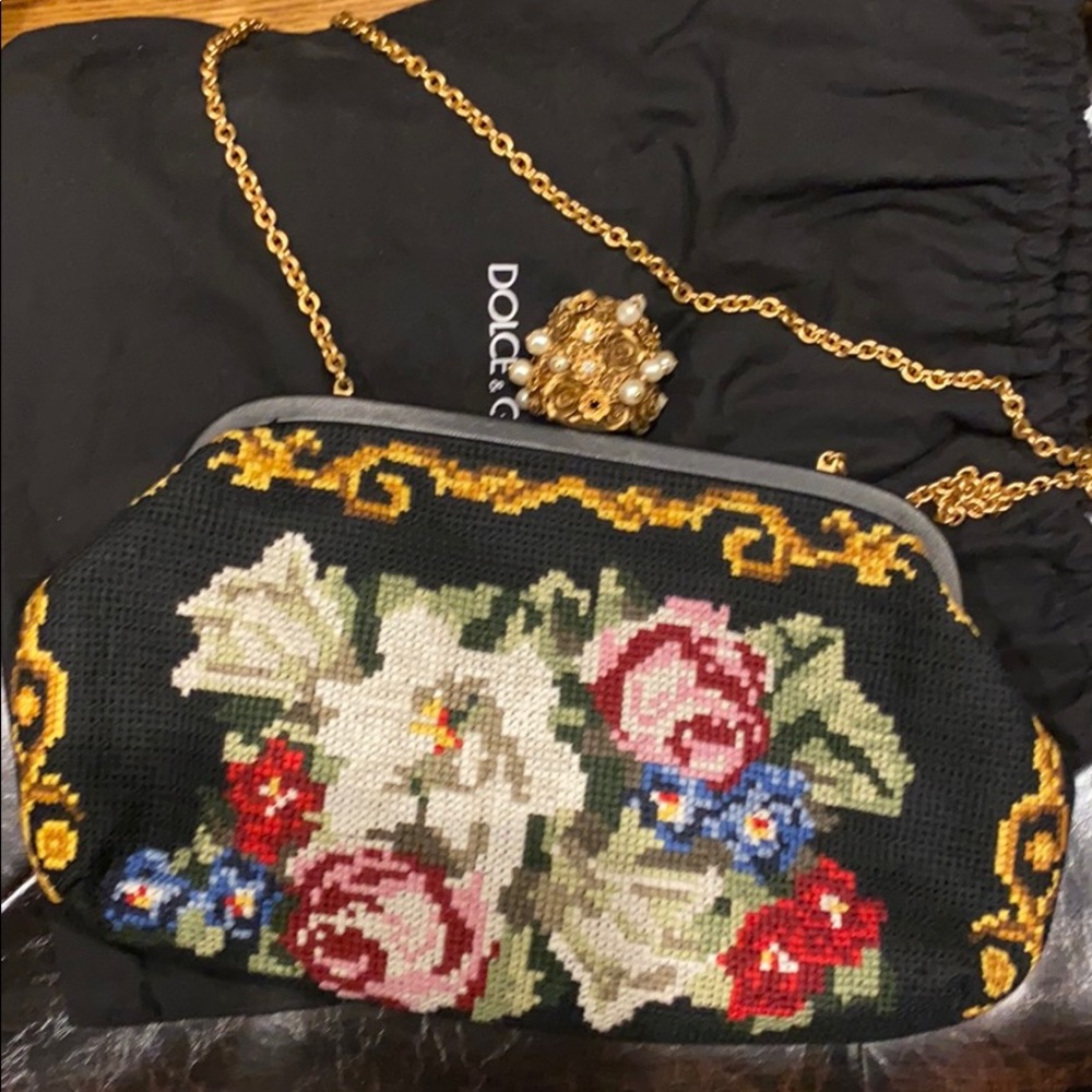 NEW Dolce and Gabbana runway embroidered bag